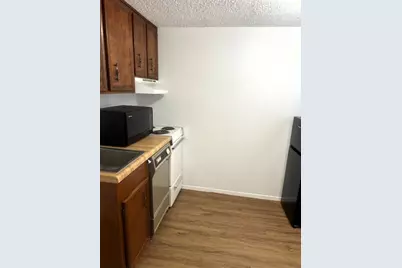 501 Bass Boat Village Lane #210, Huntsville, TX 77320 - Photo 5