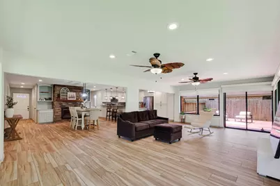9727 Forest Hollow Drive, Baytown, TX 77521 - Photo 15