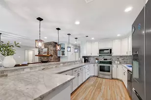 9727 Forest Hollow Dr, Baytown, TX 77521 - Photo 7