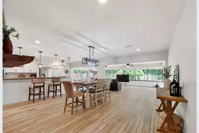 9727 Forest Hollow Drive, Baytown, TX 77521 - Photo 11