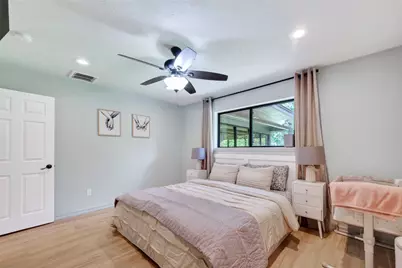 9727 Forest Hollow Drive, Baytown, TX 77521 - Photo 21