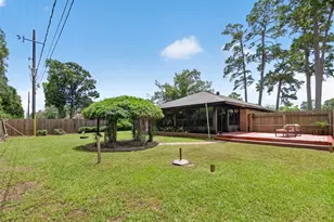 9727 Forest Hollow Dr, Baytown, TX 77521 - Photo 35