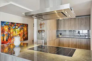 1701 Hermann Dr, Houston, TX 77004 - Photo 7