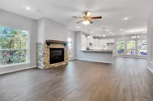 1456 River Oaks Dr, Huntsville, TX 77340 - Photo 9