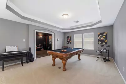 6102 Lakenshire Falls Lane, Katy, TX 77494 - Photo 11