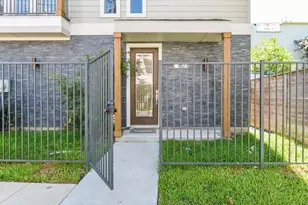 710 Schwartz St, Houston, TX 77020 - Photo 3