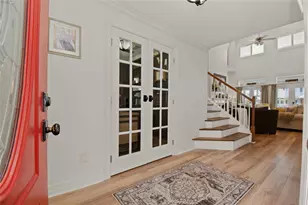 215 Lokai St, Tiki Island, TX 77554 - Photo 5