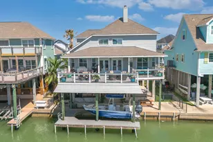 215 Lokai St, Tiki Island, TX 77554 - Photo 3