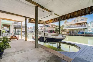 215 Lokai St, Tiki Island, TX 77554 - Photo 43