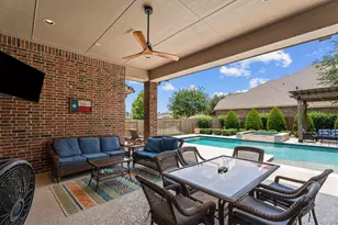 28303 Calaveras Lake Dr, Spring, TX 77386 - Photo 9