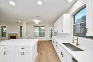 11927 Canyon Mills Dr, Houston, TX 77095 - Photo 11
