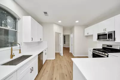 11927 Canyon Mills Drive, Houston, TX 77095 - Photo 9