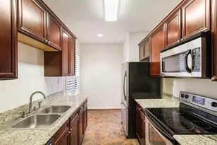 2255 Braeswood Park Dr, Houston, TX 77030 - Photo 5