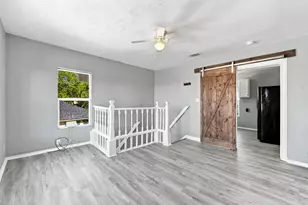 304 E 22nd St, Bryan, TX 77803 - Photo 3