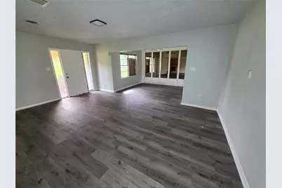 803 Avenue C, Sweeny, TX 77480 - Photo 5