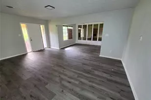 803 Avenue C, Sweeny, TX 77480 - Photo 5