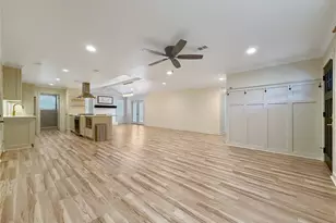 6811 Heron Dr, Houston, TX 77087 - Photo 7
