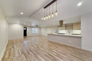 6811 Heron Dr, Houston, TX 77087 - Photo 11