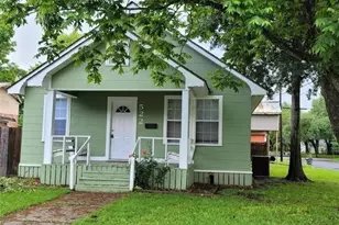 522 Aron St, Baytown, TX 77520 - Photo 1
