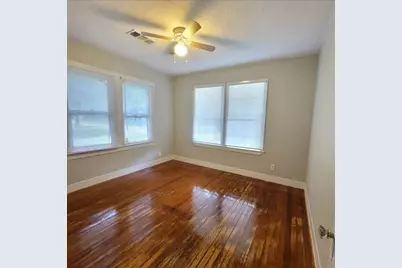 522 Aron Street, Baytown, TX 77520 - Photo 3