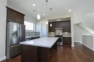 611 Sydnor St, Houston, TX 77020 - Photo 15