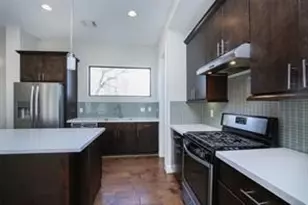 611 Sydnor St, Houston, TX 77020 - Photo 13