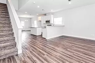 8214 Parker Dr, Houston, TX 77078 - Photo 7