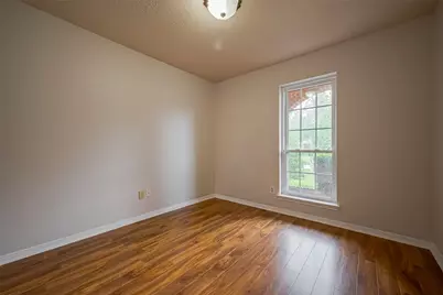 3007 Cloverdale, League City, TX 77573 - Photo 9