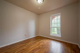 3007 Cloverdale, League City, TX 77573 - Photo 9