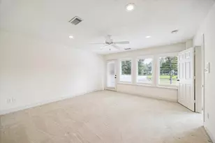 30 Halfmoon Ct, The Woodlands, TX 77380 - Photo 23
