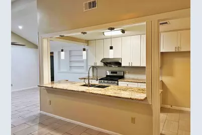 9006 Roos Road, Houston, TX 77036 - Photo 5