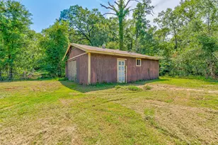 144 Deer Path, Livingston, TX 77351 - Photo 5