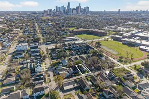1218 Genova St, Houston, TX 77009 - Photo 1