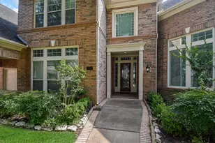 3211 Riviera Dr, Sugar Land, TX 77479 - Photo 7