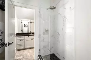 14110 Woodthorpe Ln, Houston, TX 77079 - Photo 33