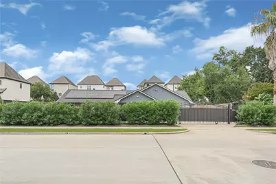 1613 Wycliffe Drive, Houston, TX 77043 - Photo 1