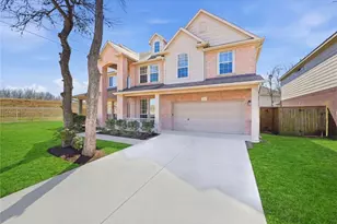 8126 Buffalo Springs Ct, Sugar Land, TX 77479 - Photo 1