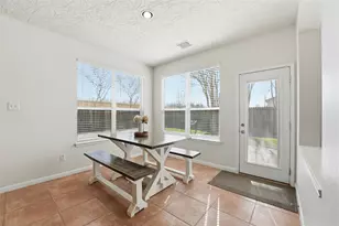 8126 Buffalo Springs Ct, Sugar Land, TX 77479 - Photo 11