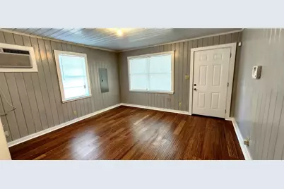 915 Martin Luther King Drive, Livingston, TX 77351 - Photo 5