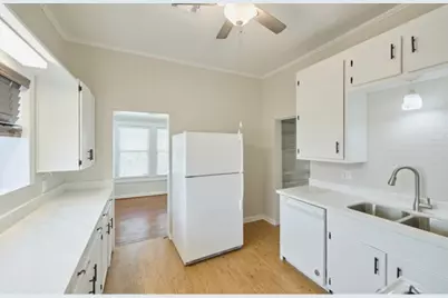 219 W 13th Street, Houston, TX 77008 - Photo 23