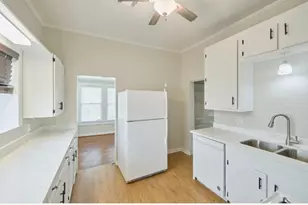 219 W 13th St, Houston, TX 77008 - Photo 23