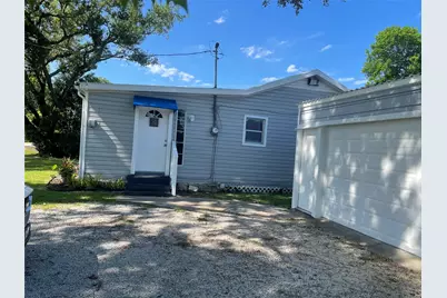 218 N Ormsby Street, Alvin, TX 77511 - Photo 3