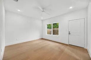 959 Ringold St, Houston, TX 77088 - Photo 11