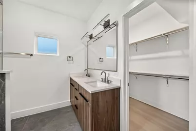 959 Ringold Street #A/B, Houston, TX 77088 - Photo 13