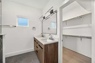 959 Ringold St, Houston, TX 77088 - Photo 13