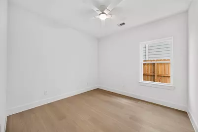 959 Ringold Street #A/B, Houston, TX 77088 - Photo 7