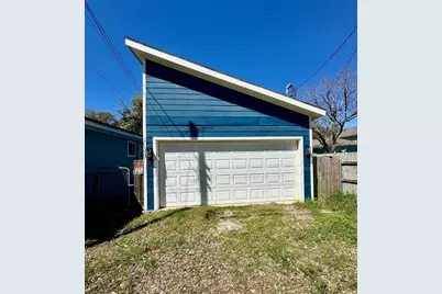 4123 Avenue M 1/2, Galveston, TX 77550 - Photo 23