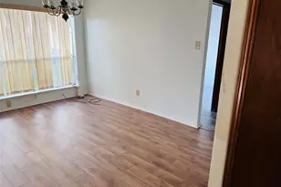 2239 Trail W St, Sugar Land, TX 77478 - Photo 5