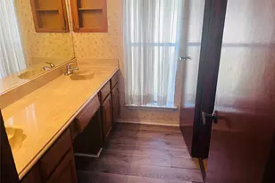 2239 Trail W St, Sugar Land, TX 77478 - Photo 15