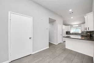 11122 Windmark Pl, Houston, TX 77099 - Photo 9